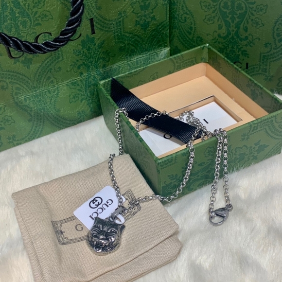 GUCCI tiger head necklace - Picture 4 of 9